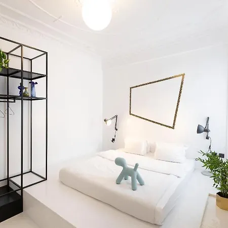 Trilogy Black Apartment Thessaloniki