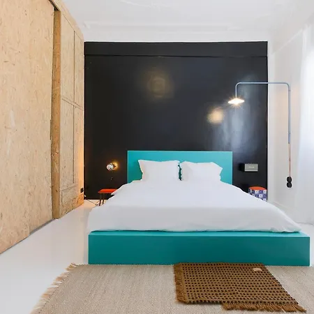 Apartamento Trilogy Black *