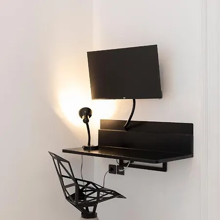 Trilogy Black سالونيك