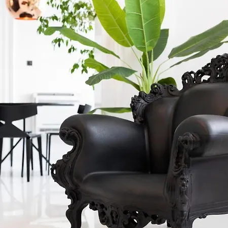Apartamento Trilogy Black *