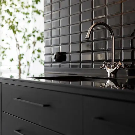 Trilogy Black Apartamento